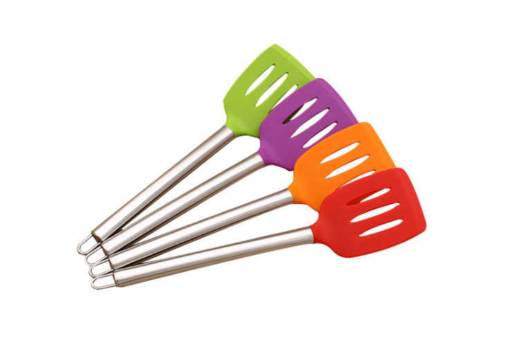 硅膠廚具耐高溫性能性能非常好,在高溫環境下不會產生毒物質 硅膠廚具耐高溫性能性能非常好,在高溫環境下不會產生毒物質