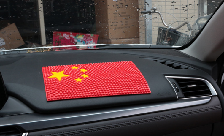 固態硅膠的生產流程是怎樣的,固態硅膠制品的工藝 固態硅膠的生產流程是怎樣的,固態硅膠制品的工藝