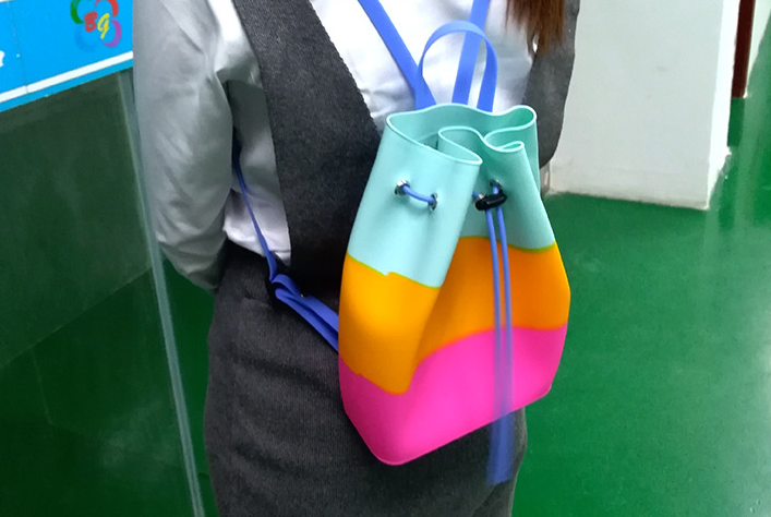 硅膠零錢(qián)包